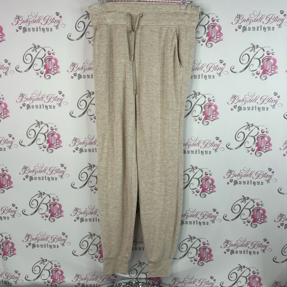 Lululemon jogger pants light cream stretchy Women's Beige Jogger Pants